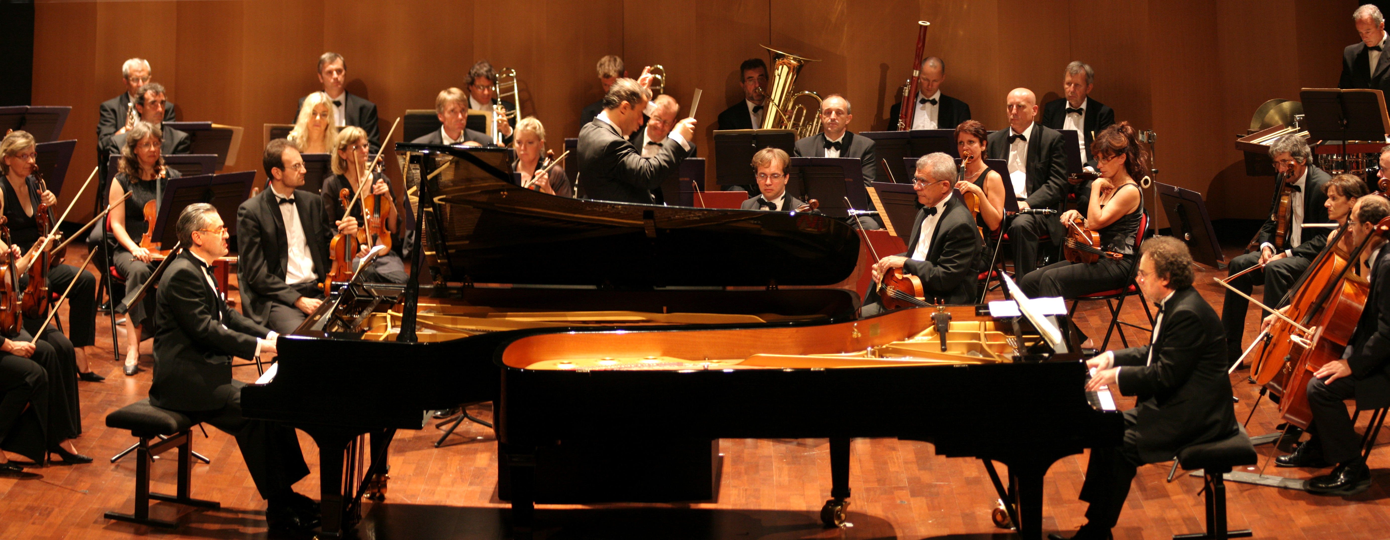 JACQUES TADDEI Deux pianos © Elian Bachini.jpg